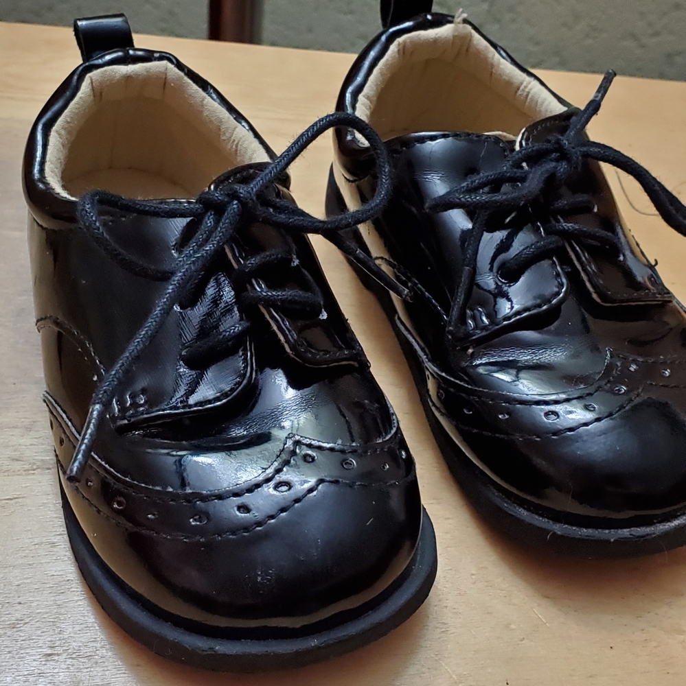 Leather shoes